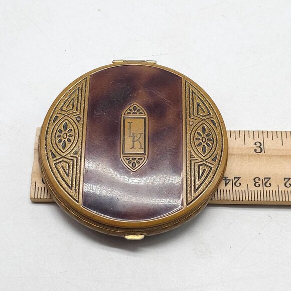 Vintage Richard Hudnut Gold Compact Case With Monogrammed Lid Ornate Design - Picture 9 of 9
